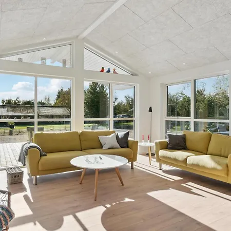 4 Bedroom Awesome In * Blokhus