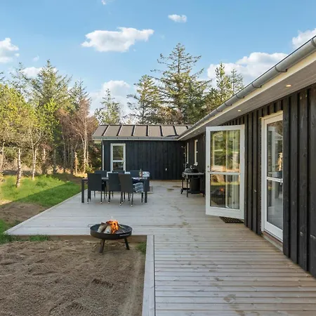 4 Bedroom Awesome In * Blokhus