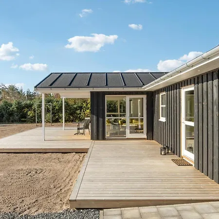 4 Bedroom Awesome In Blokhus