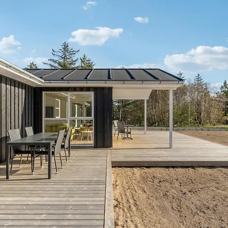 4 Bedroom Awesome In * Blokhus
