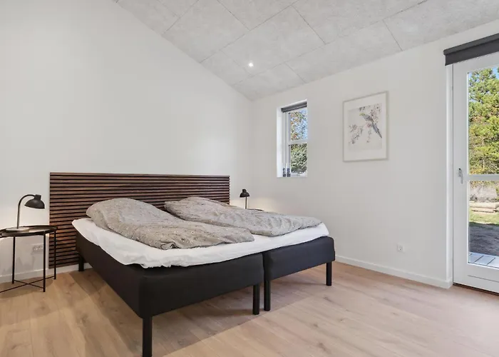 4 Bedroom Awesome In Сasa de vacaciones *