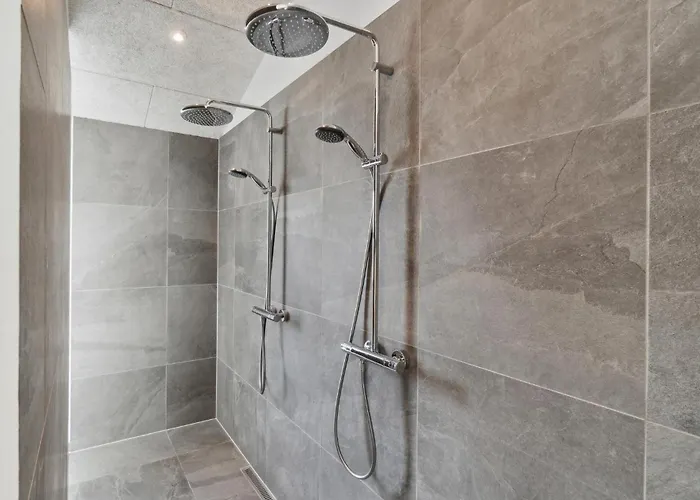 4 Bedroom Awesome In Сasa de vacaciones *