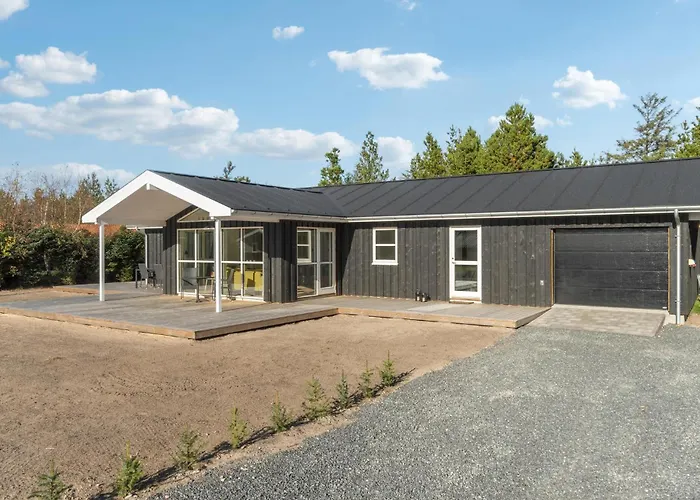 Feriehus 4 Bedroom Awesome In *