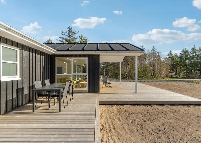 4 Bedroom Awesome In * Blokhus