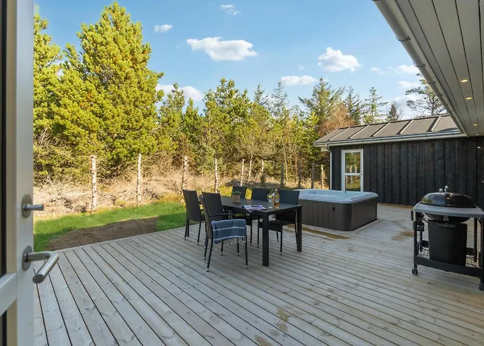 4 Bedroom Awesome In Сasa de vacaciones